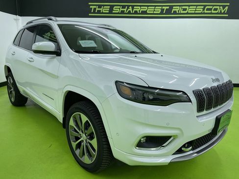 Used 2019 Jeep Cherokee Overland w/ Technology Group image 2