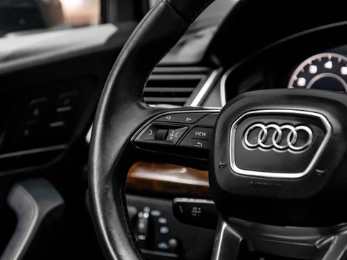 Used 2018 Audi Q5 2.0T Premium Plus w/ Premium Plus Package AWD/4WD image 19
