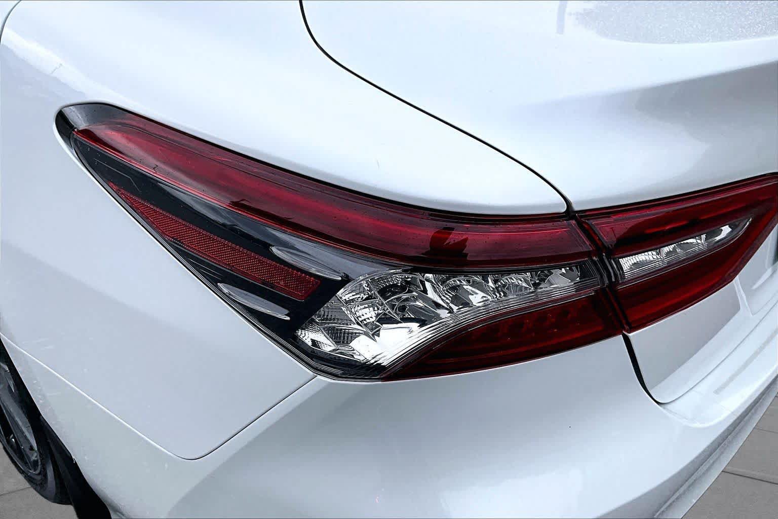 Used 2024 Toyota Camry XLE w/ Protection Package (Q2) (TMS) FWD image 28