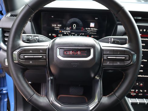 Used 2026 GMC Terrain AT4 w/ Convenience Package III AWD/4WD image 25