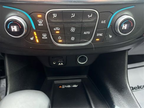 Certified 2023 Chevrolet Traverse RS image 51