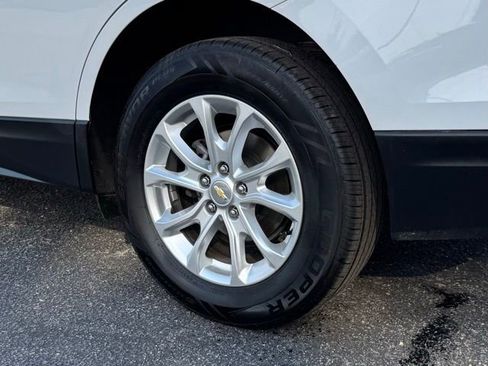 Used 2019 Chevrolet Equinox LS FWD image 22