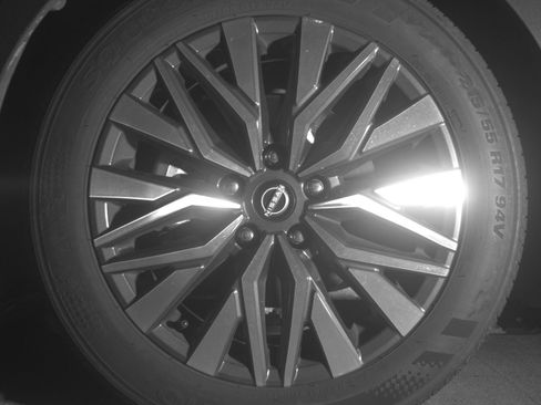 Used 2025 Nissan Altima 2.5 SV image 12