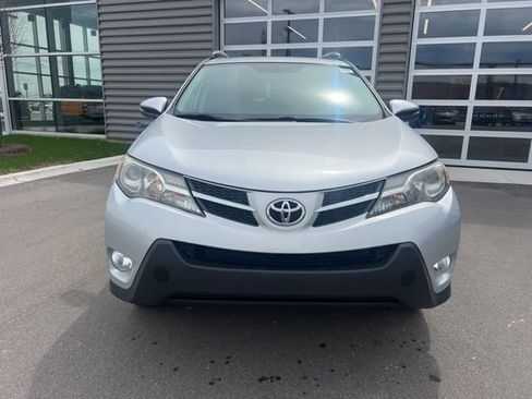 Used 2014 Toyota RAV4 XLE image 2
