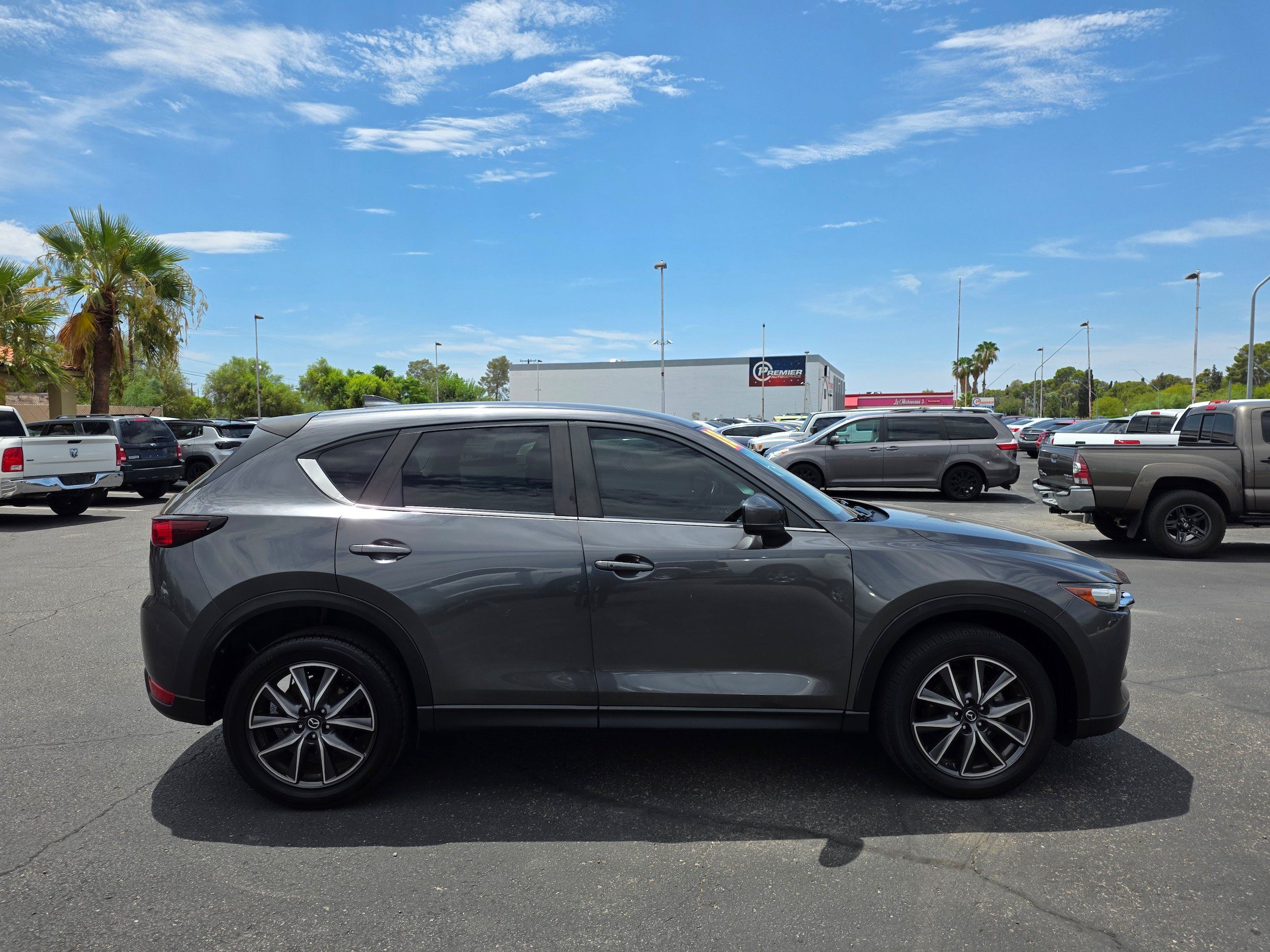 Used 2018 MAZDA CX-5 Touring FWD image 6