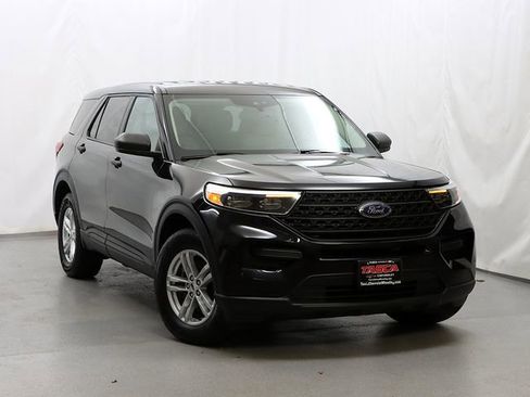 Used 2022 Ford Explorer 4WD w/ Class IV Trailer Tow Package image 1