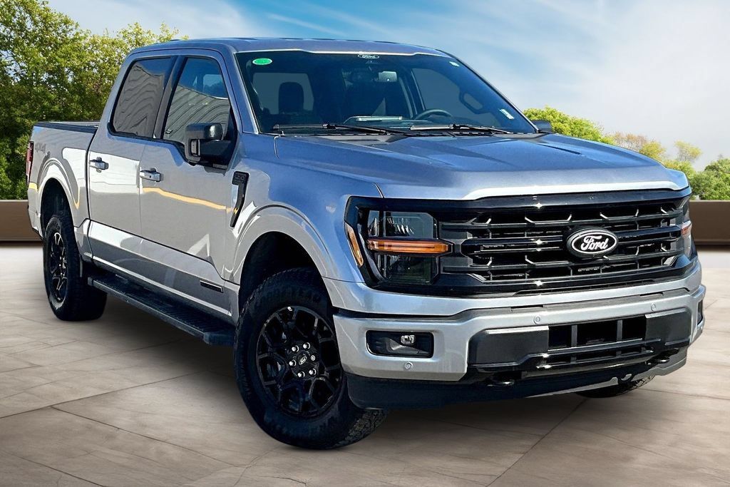 Used 2025 Ford F150 XLT w/ Equipment Group 302A MID AWD/4WD image 10