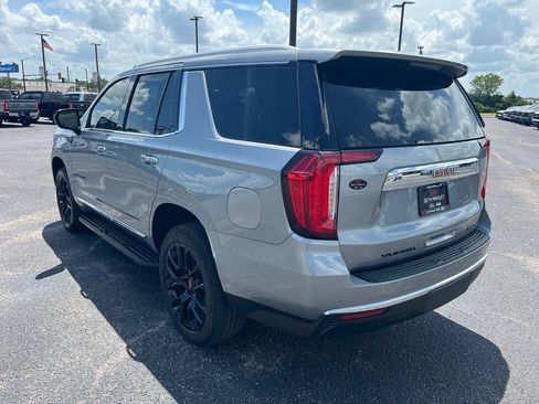 Used 2023 GMC Yukon SLT AWD/4WD image 20