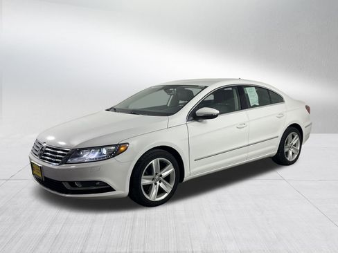 Used 2013 Volkswagen CC Sport image 3