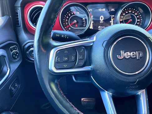 Used 2022 Jeep Wrangler Unlimited Rubicon w/ Xtreme Recon 35" Tire Package AWD/4WD image 19
