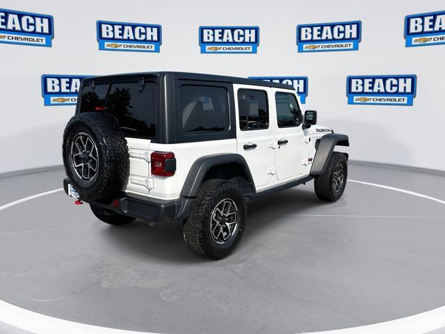 Used 2025 Jeep Wrangler Unlimited Rubicon AWD/4WD image 8