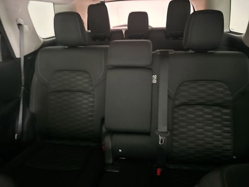 Used 2023 Nissan Pathfinder SV AWD/4WD image 25