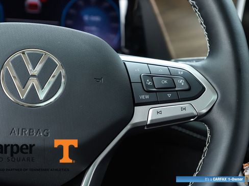 Used 2025 Volkswagen Atlas SE w/ Panoramic Sunroof Package image 22