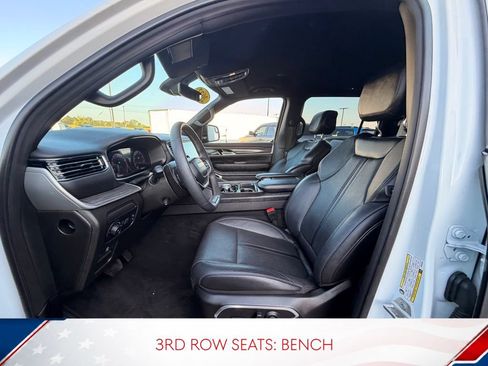 Used 2023 Jeep Wagoneer L Series II w/ Rear Seat Video Group 1 AWD/4WD image 16