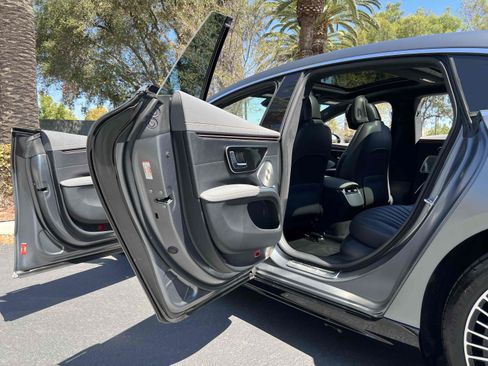 Used 2023 Mercedes-Benz EQS 450+ Sedan image 56