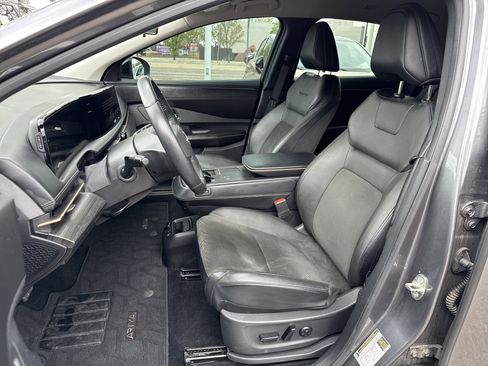 Certified 2023 Nissan Ariya AWD image 17