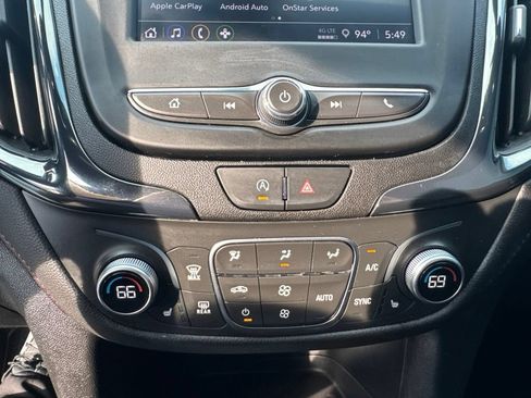 Used 2024 Chevrolet Equinox RS FWD image 23