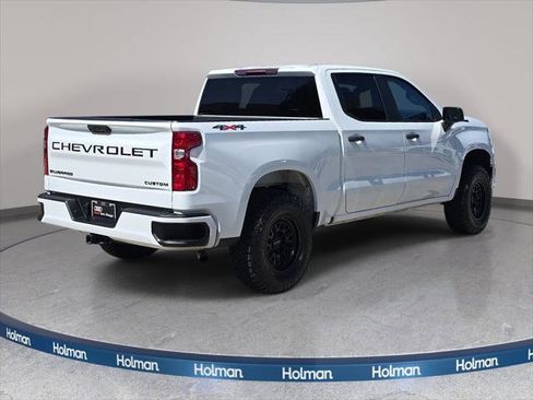 Used 2022 Chevrolet Silverado 1500 Custom AWD/4WD image 6