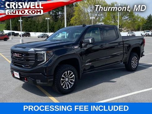 Used 2023 GMC Sierra 1500 AT4 w/ AT4 Preferred Package AWD/4WD image 1