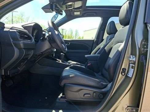 Used 2025 Subaru Forester Touring w/ Touring Package AWD/4WD image 15