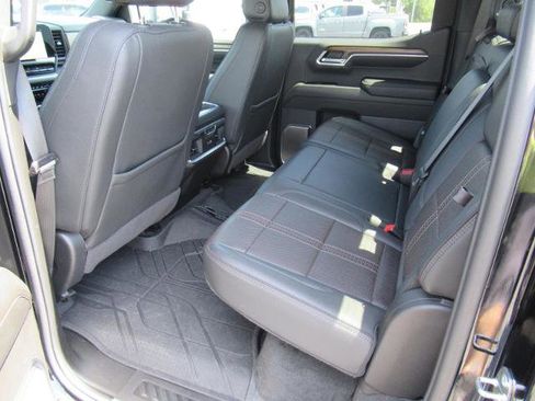 Used 2024 Chevrolet Silverado 1500 High Country w/ High Country Premium Package AWD/4WD image 35