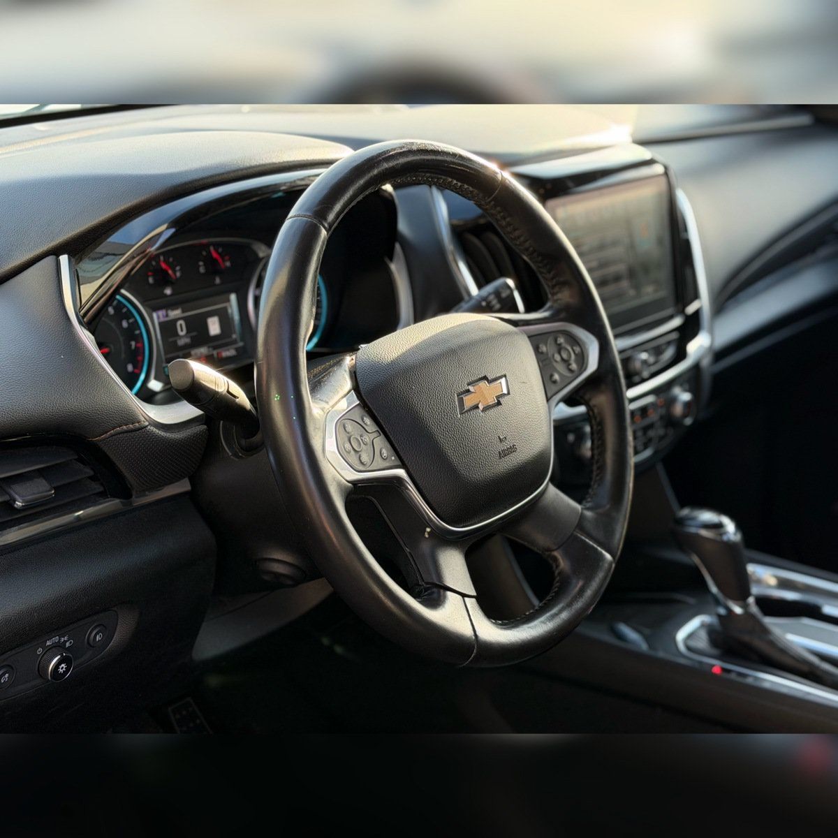 Used 2019 Chevrolet Traverse Premier w/ Redline Edition AWD/4WD image 5
