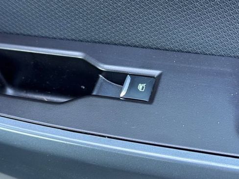 Used 2023 Ford F150 XLT image 22