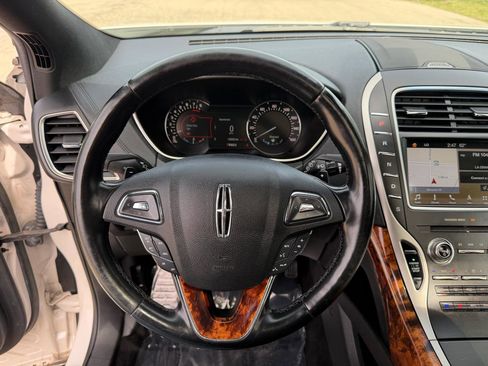 Used 2016 Lincoln MKX Reserve w/ Climate Package AWD/4WD image 16