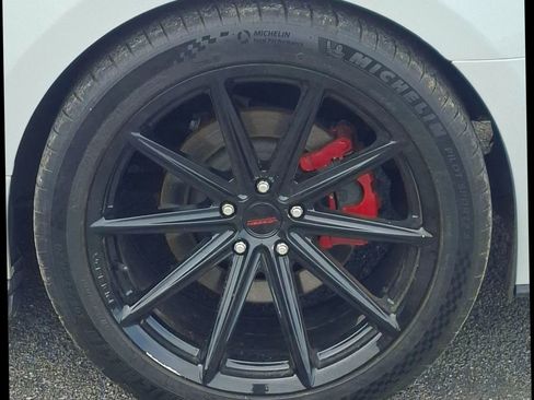 Used 2021 Ford Mustang GT RWD image 18
