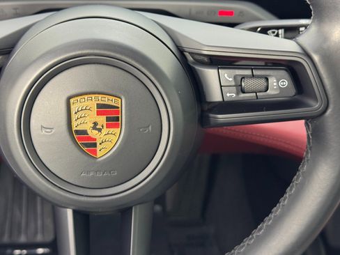 Used 2022 Porsche Taycan image 23