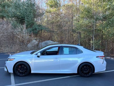 Used 2022 Toyota Camry XSE image 2