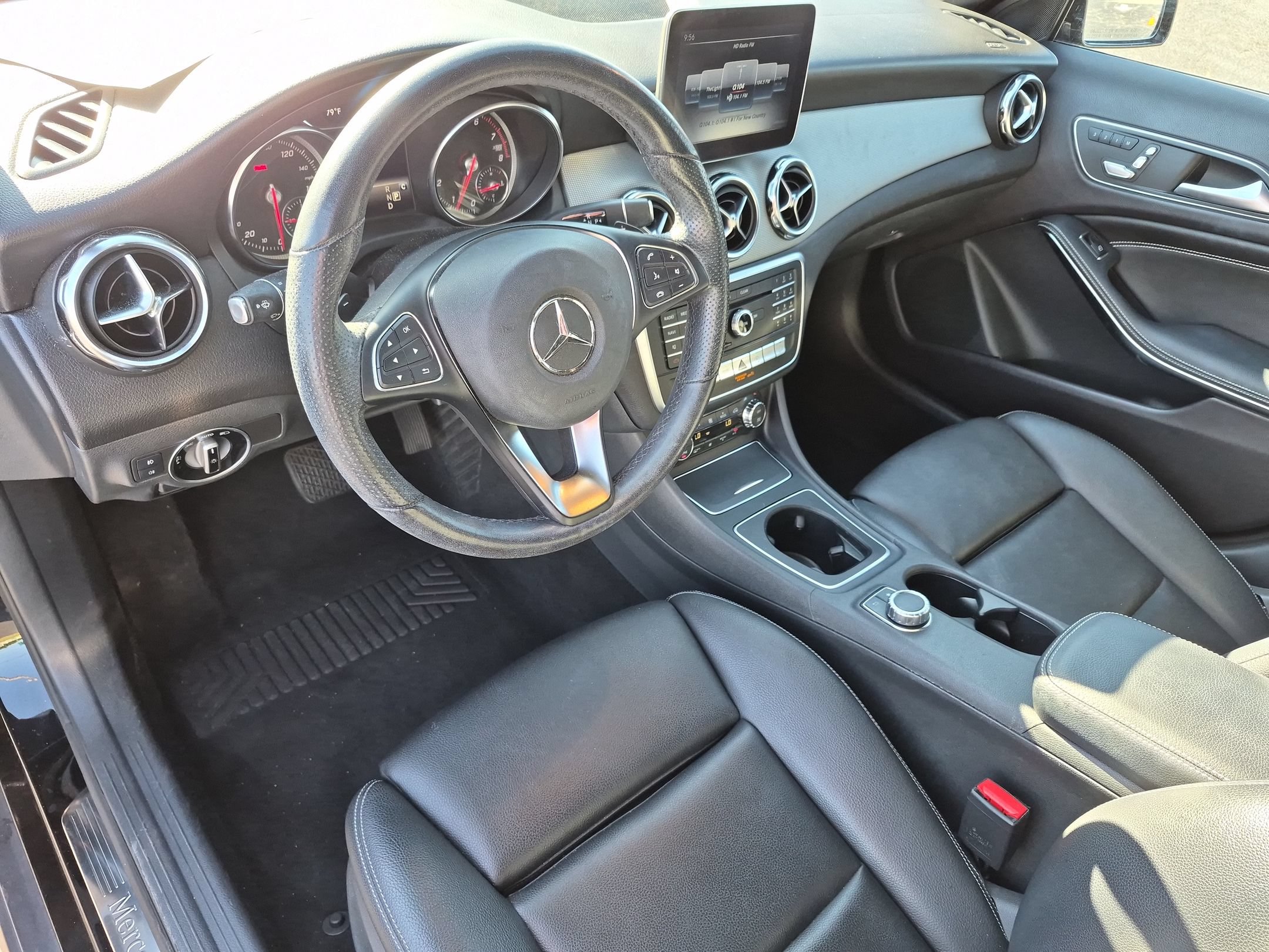 Used 2019 Mercedes-Benz GLA 250 4MATIC image 15