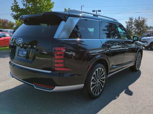 New 2026 Hyundai Palisade Calligraphy FWD image 5