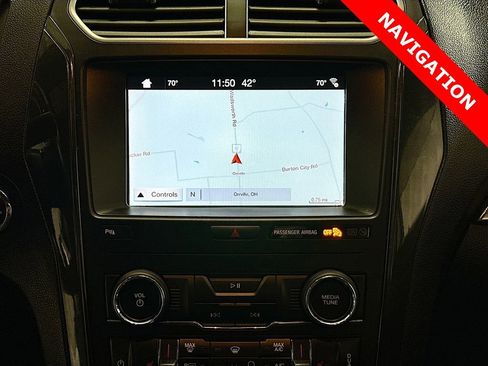 Used 2019 Ford Explorer XLT w/ Equipment Group 202A image 14