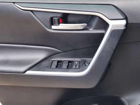 Used 2024 Toyota RAV4 XLE w/ Convenience Package FWD image 22