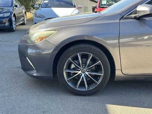 Used 2015 Toyota Camry XSE FWD image 11