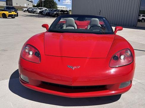 Used 2007 Chevrolet Corvette Convertible w/ Preferred Equipment Group RWD image 12