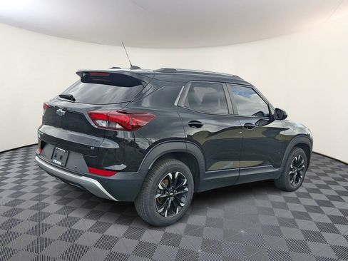 Used 2023 Chevrolet TrailBlazer LT w/ Convenience Package FWD image 6