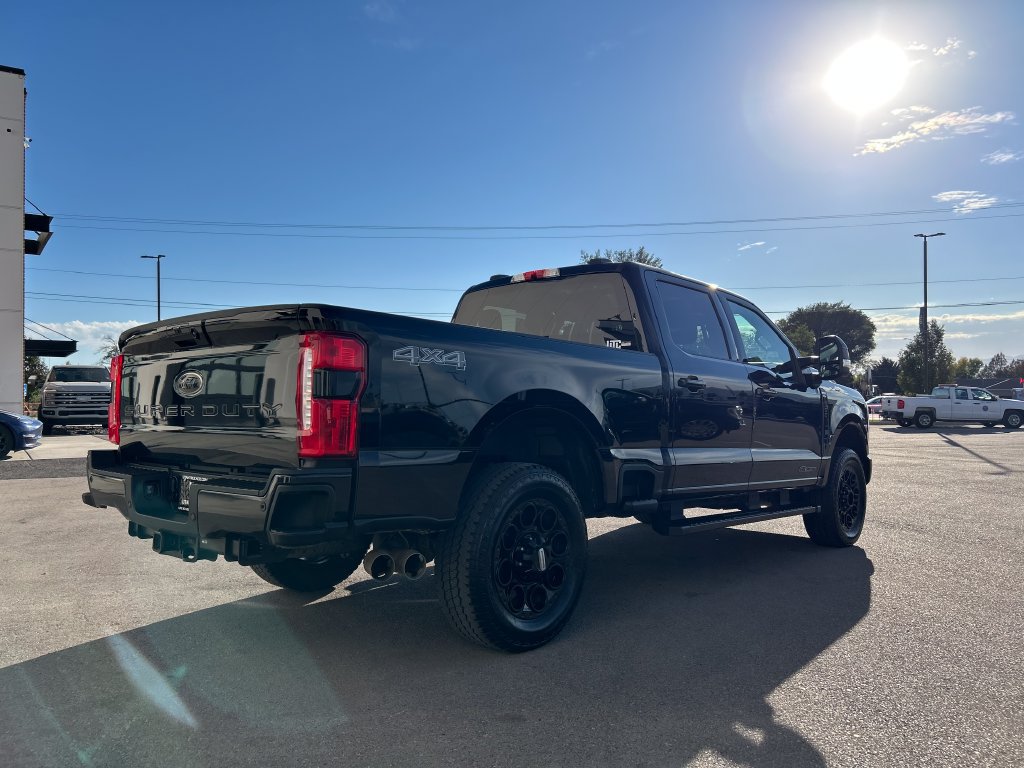 Used 2026 Ford F350 Lariat w/ Black Appearance Package AWD/4WD image 3