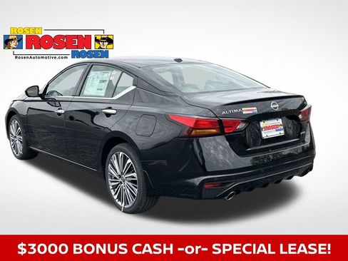 New 2025 Nissan Altima 2.5 SL image 3