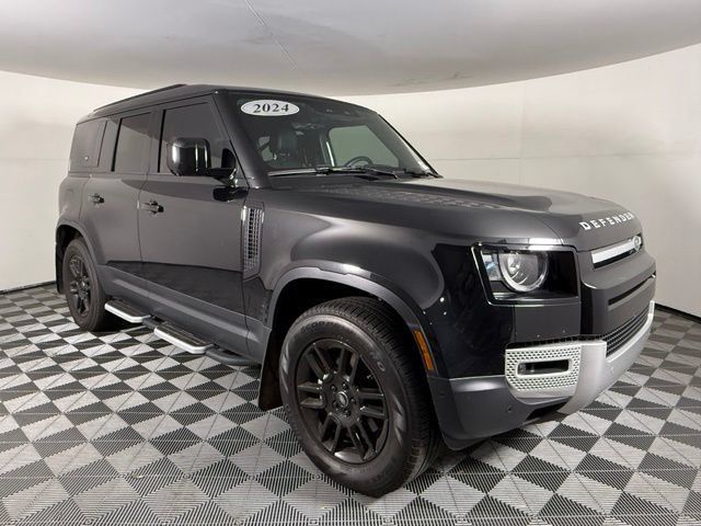 Used 2024 Land Rover Defender 110 S AWD/4WD image 9