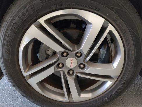 Used 2018 GMC Terrain SLT image 31