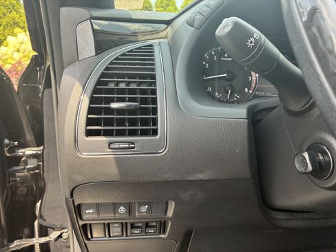Used 2022 INFINITI QX80 Sensory w/ Cargo Package RWD image 29