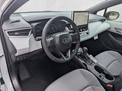 New 2026 Toyota Corolla SE w/ SE Package FWD image 3