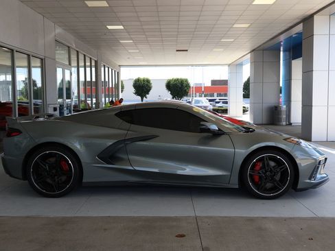 Used 2023 Chevrolet Corvette Stingray Preferred Cpe w/ Z51 Performance Package RWD image 11