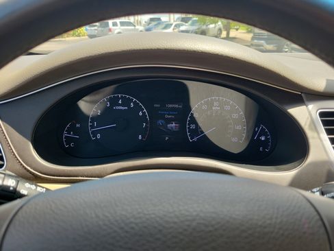 Used 2013 Hyundai Genesis 3.8 w/ Technology Pkg RWD image 24