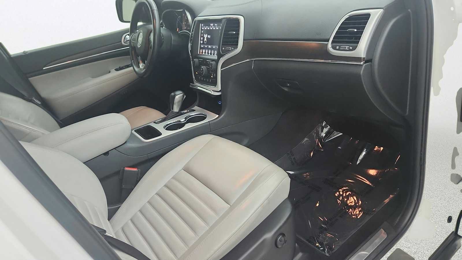Used 2018 Jeep Grand Cherokee Limited RWD image 24