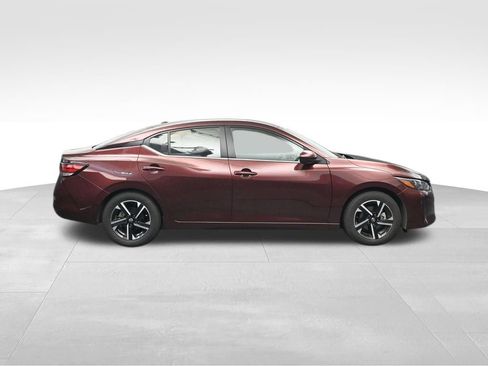 Used 2025 Nissan Sentra SV FWD image 6
