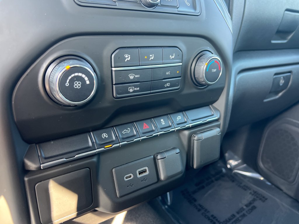 Used 2021 Chevrolet Silverado 1500 Custom AWD/4WD image 19