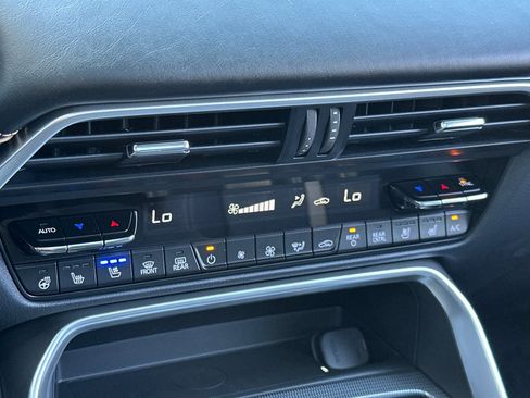 Used 2025 MAZDA CX-90 Plug-In Hybrid w/ Premium Plus image 21